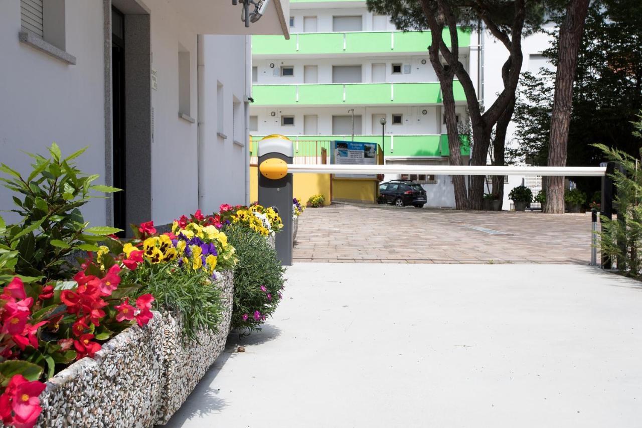 Residence La Pigna โรโซลีนามาเร ภายนอก รูปภาพ
